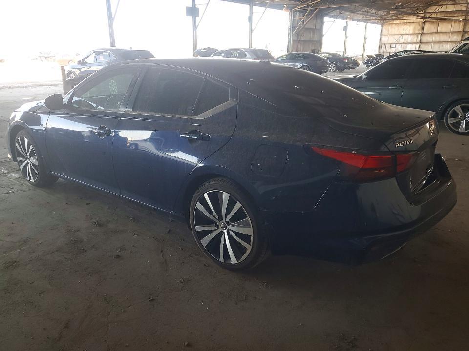 2020 Nissan Altima sr