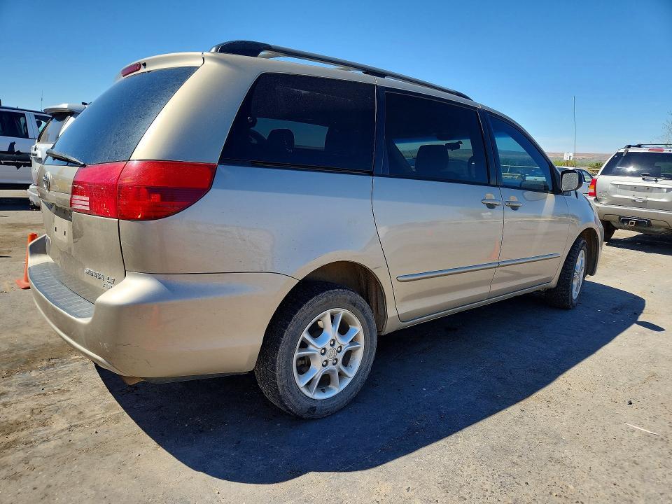 2004 Toyota Sienna le 7 Passenger