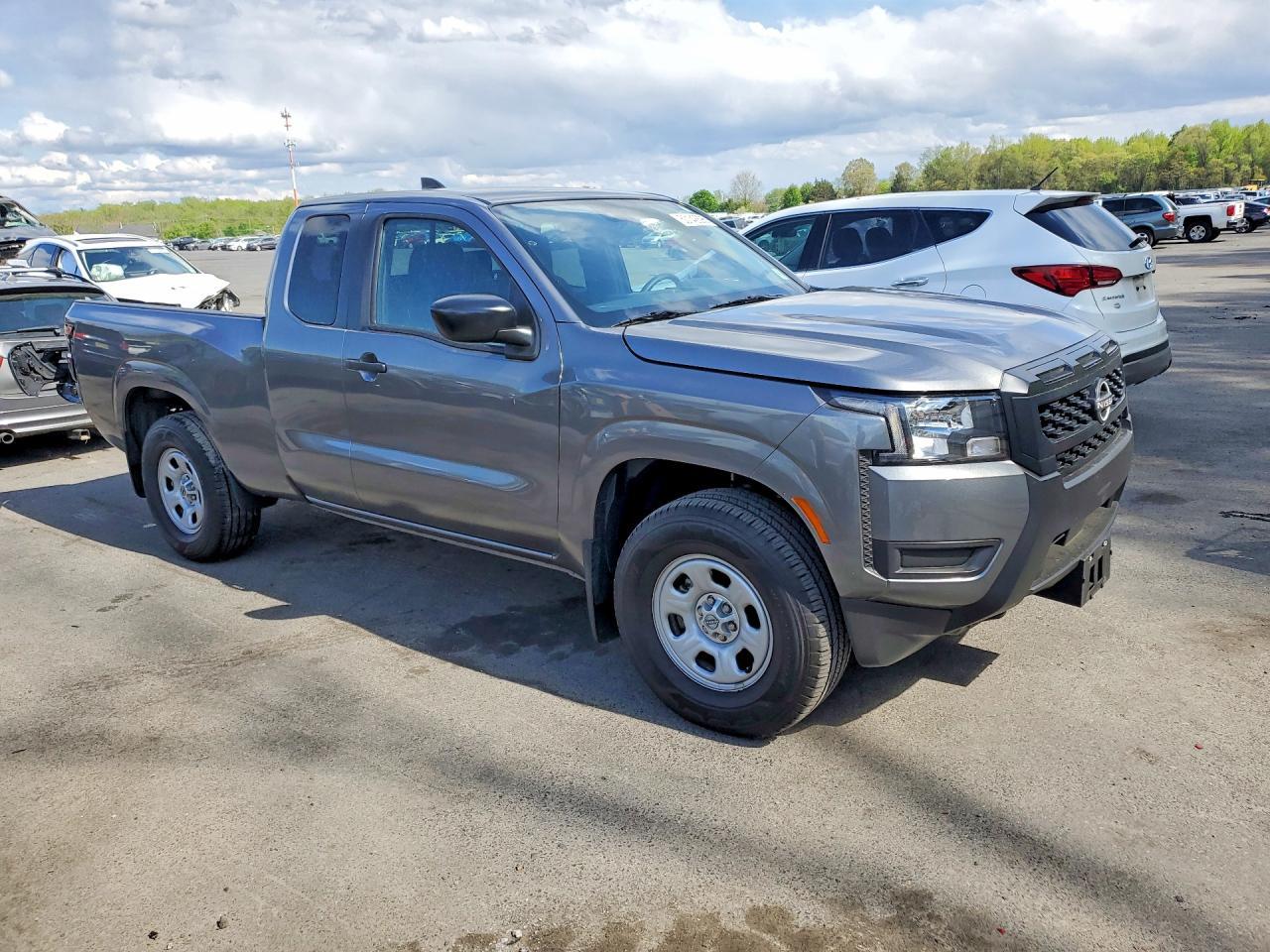 2025 Nissan Frontier S