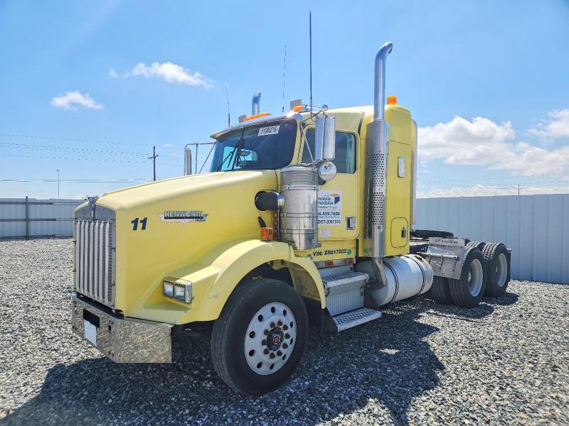 1999 Kenworth Constructi-Semi Truck