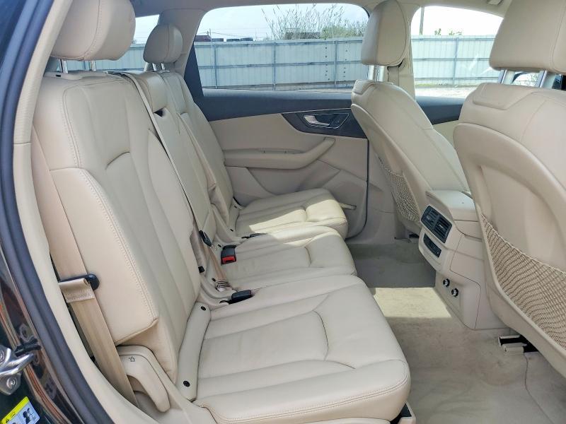 2018 Audi Q7 Premium Plus