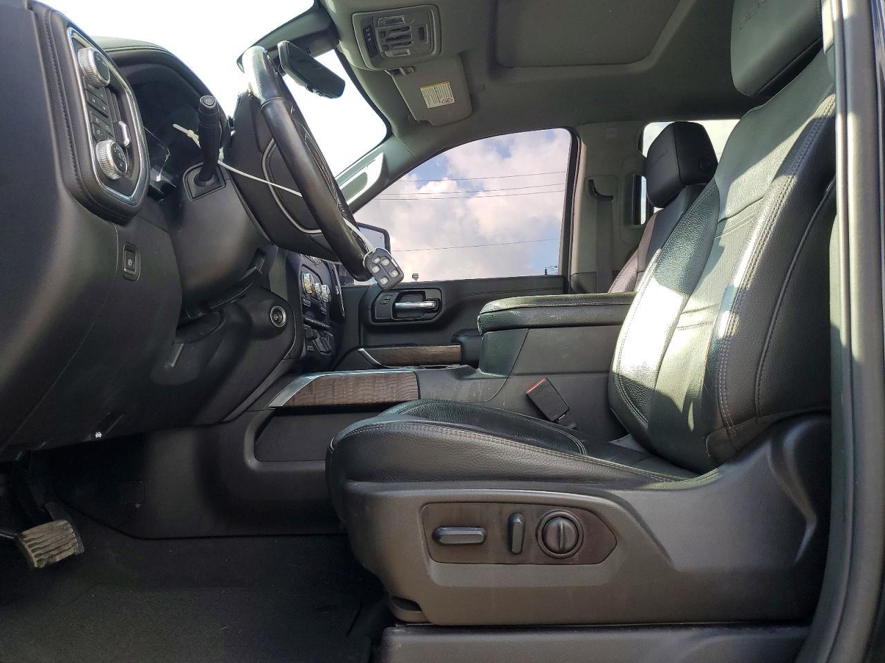 2022 GMC Sierra K3500 Denali