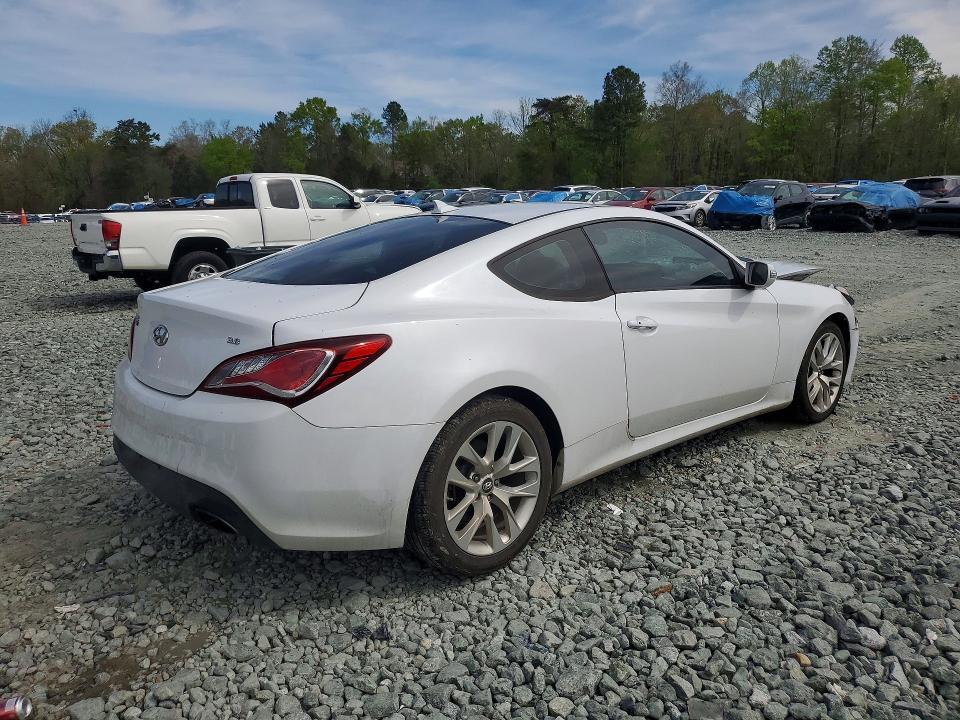2015 Hyundai Genesis Coupe 3.8