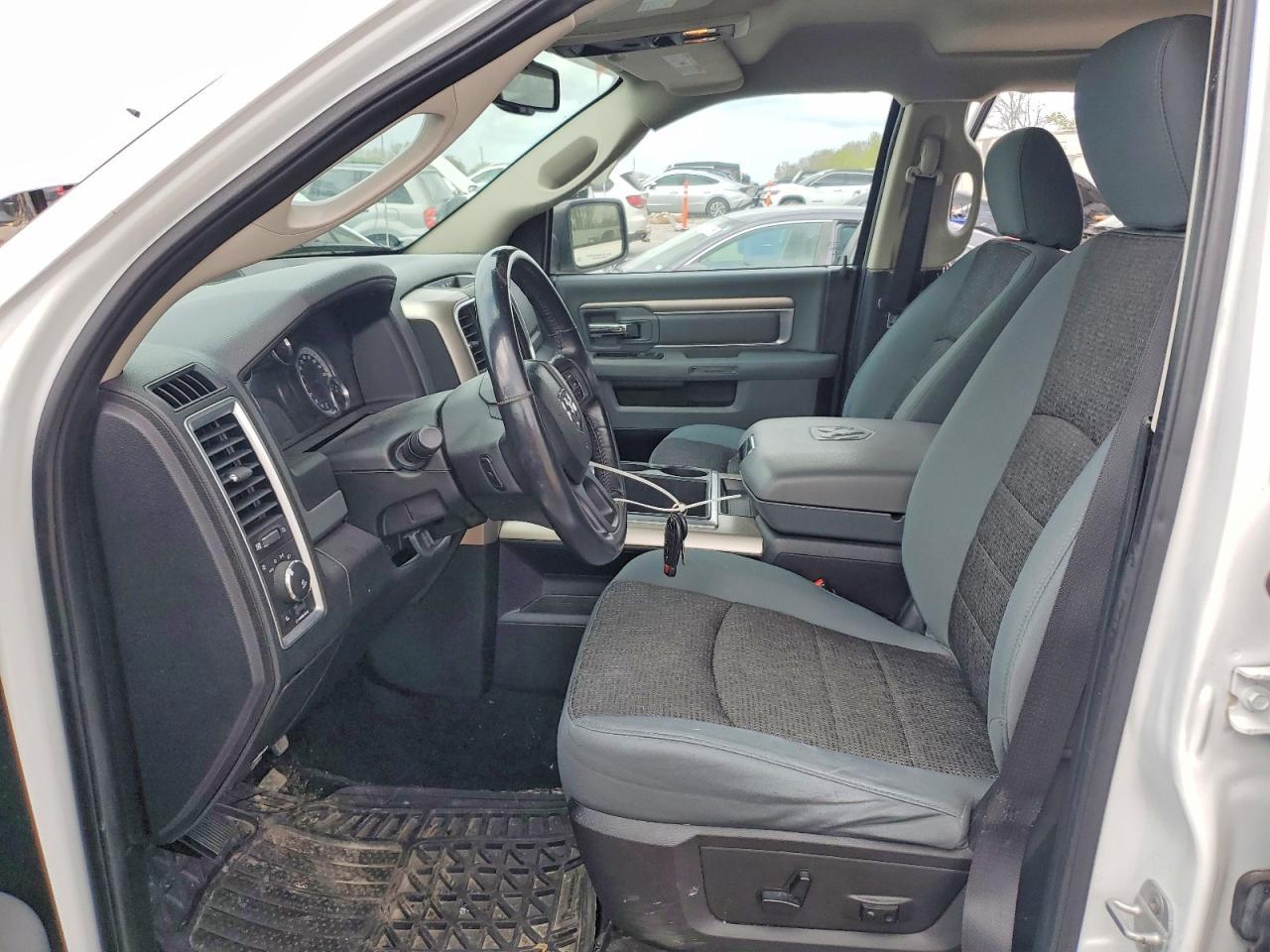 2014 Dodge RAM 1500 SLT