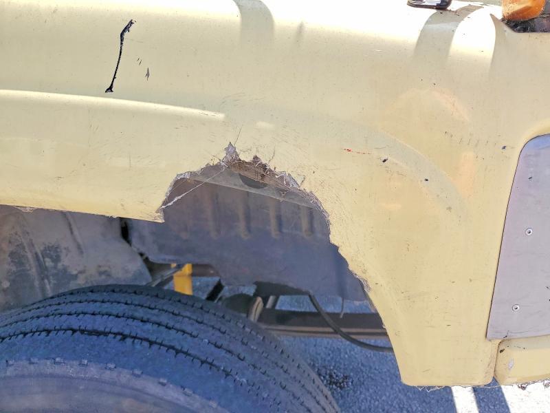 2003 GMC C5500 Chipper Truck