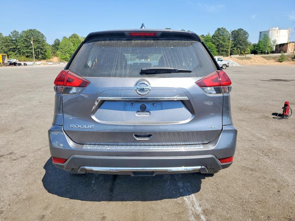 2018 Nissan Rogue s