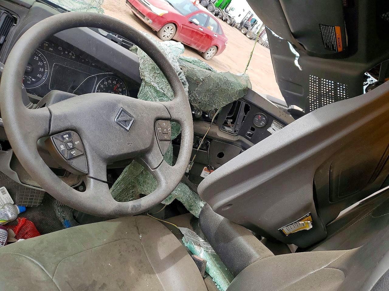 2022 International MV607 BOX Truck