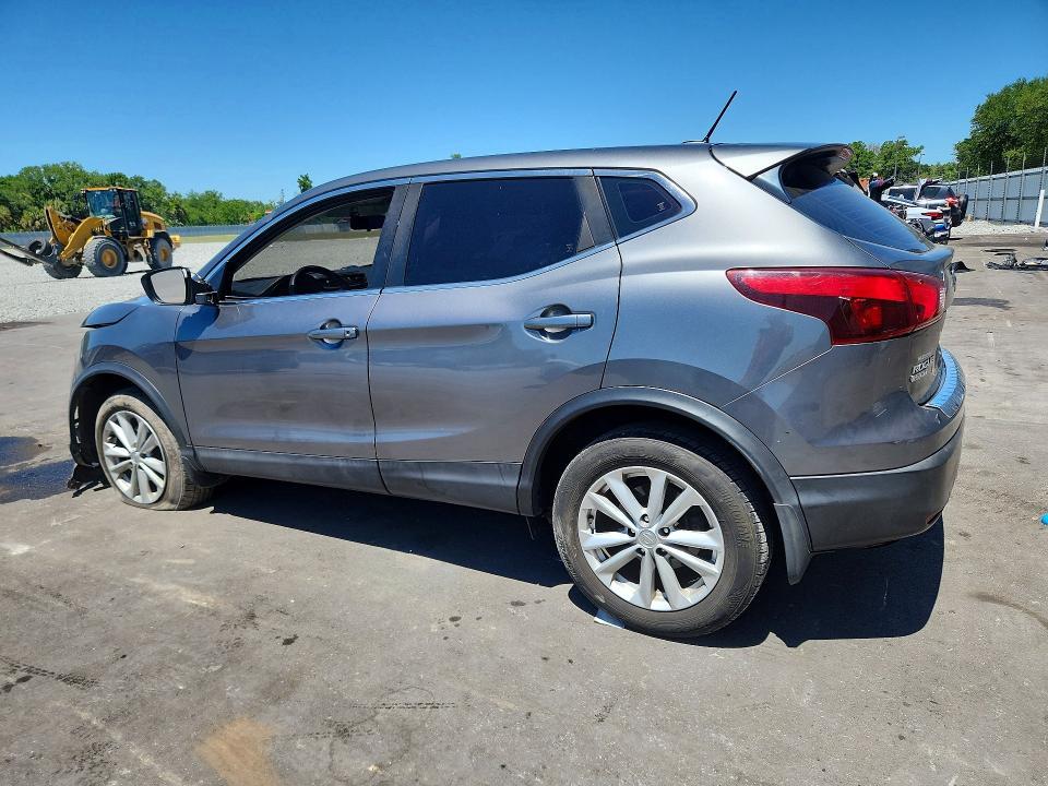 2018 Nissan Rogue Sport s