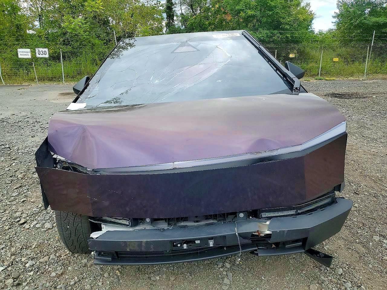 2024 Tesla Cybertruck