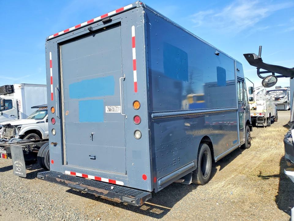 2021 Freightliner MT45G Chassis Delivery Truck