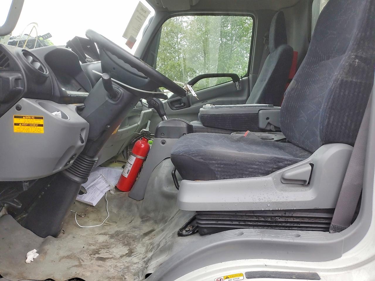 2019 Hino 195 Refrigerated BOX Truck