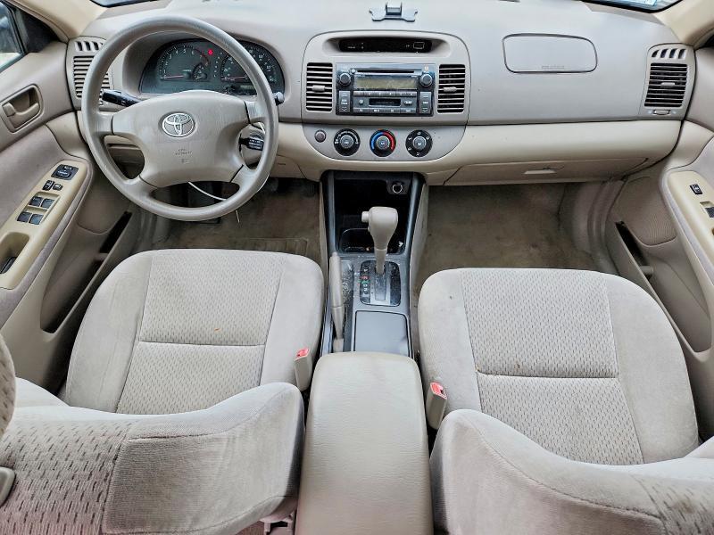 2004 Toyota Camry le