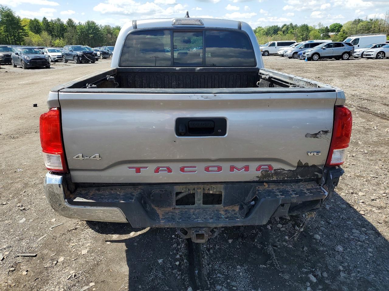 2017 Toyota Tacoma SR5 V6