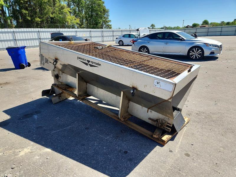 2000 Swenson Salt Spreader