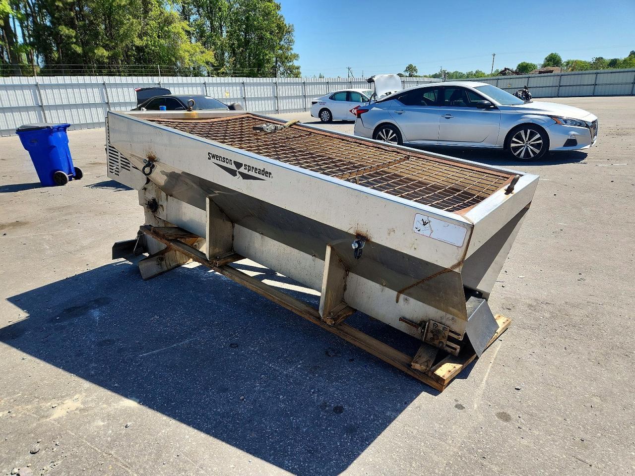 2000 Swenson Salt Spreader