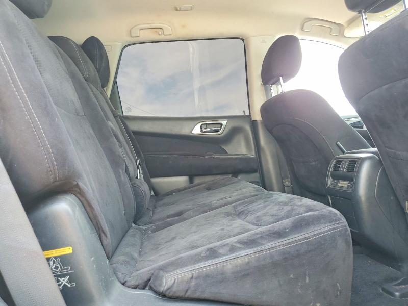 2014 Nissan Pathfinder sv