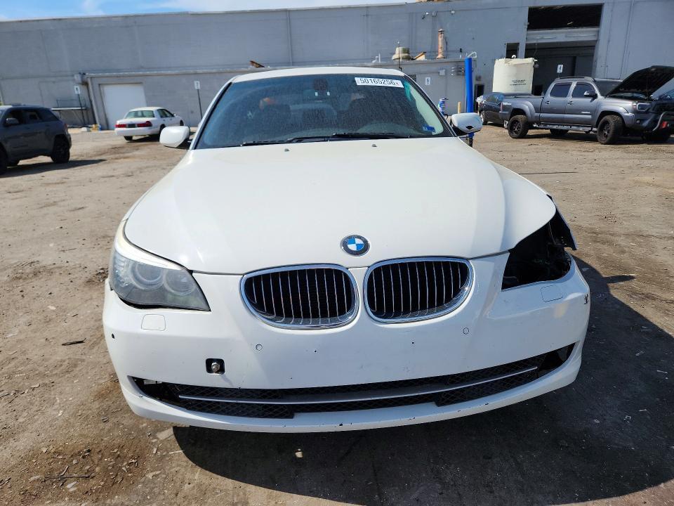 2009 BMW 528 xi