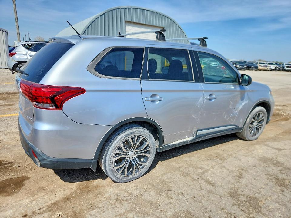 2016 Mitsubishi Outlander es