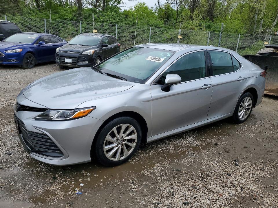 2023 Toyota Camry le