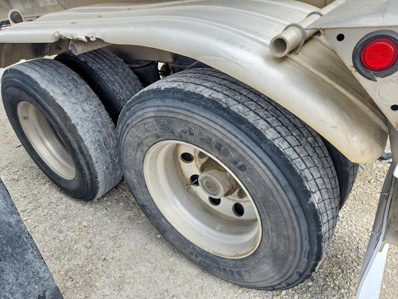 2003 Walker Tank Trailer