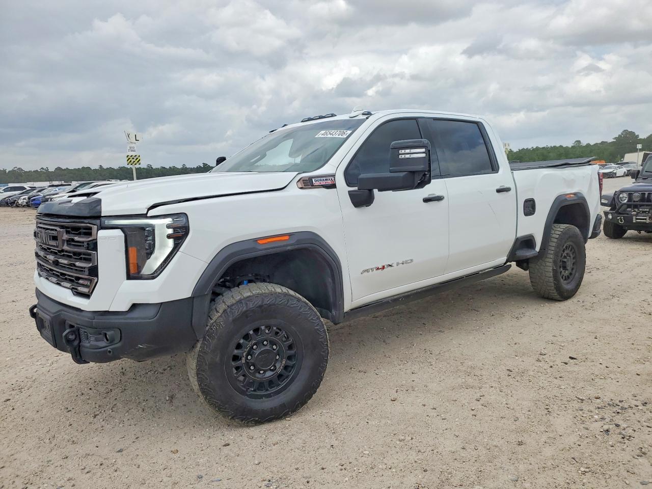 2025 GMC Sierra K2500 AT4X