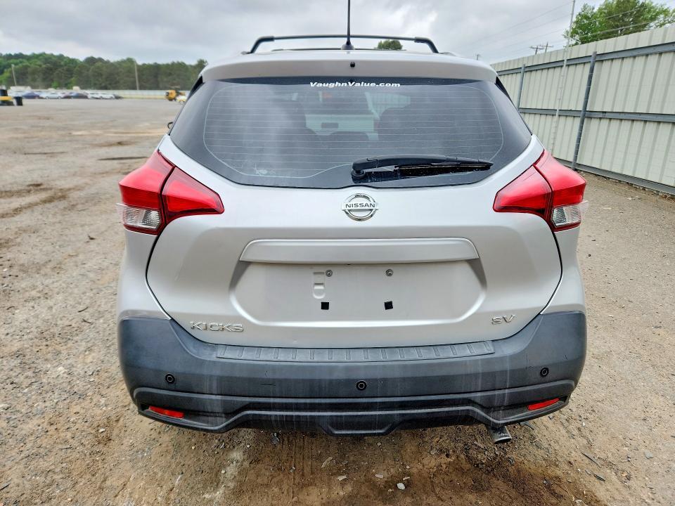 2018 Nissan Kicks sv