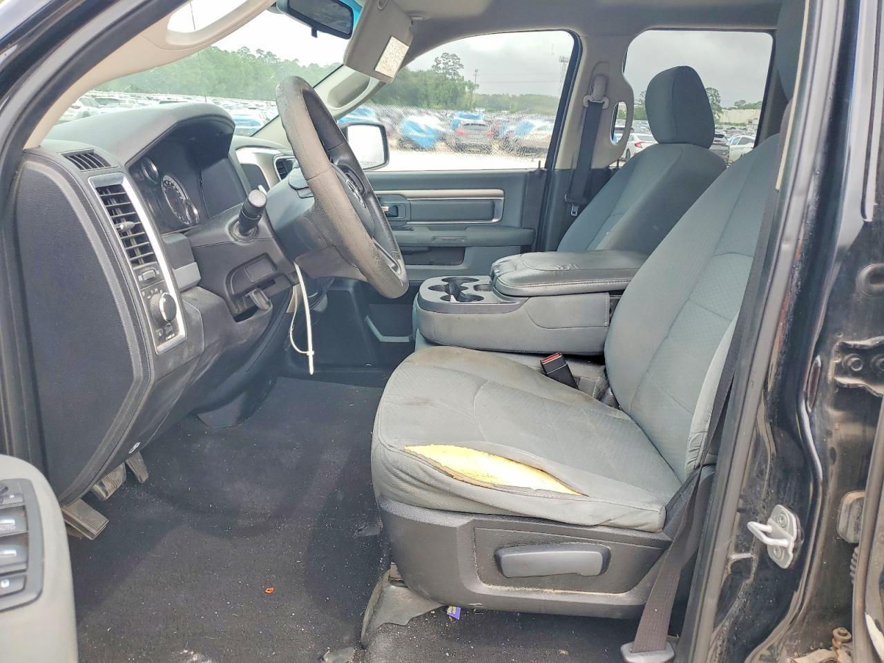 2013 Dodge RAM 1500 SLT