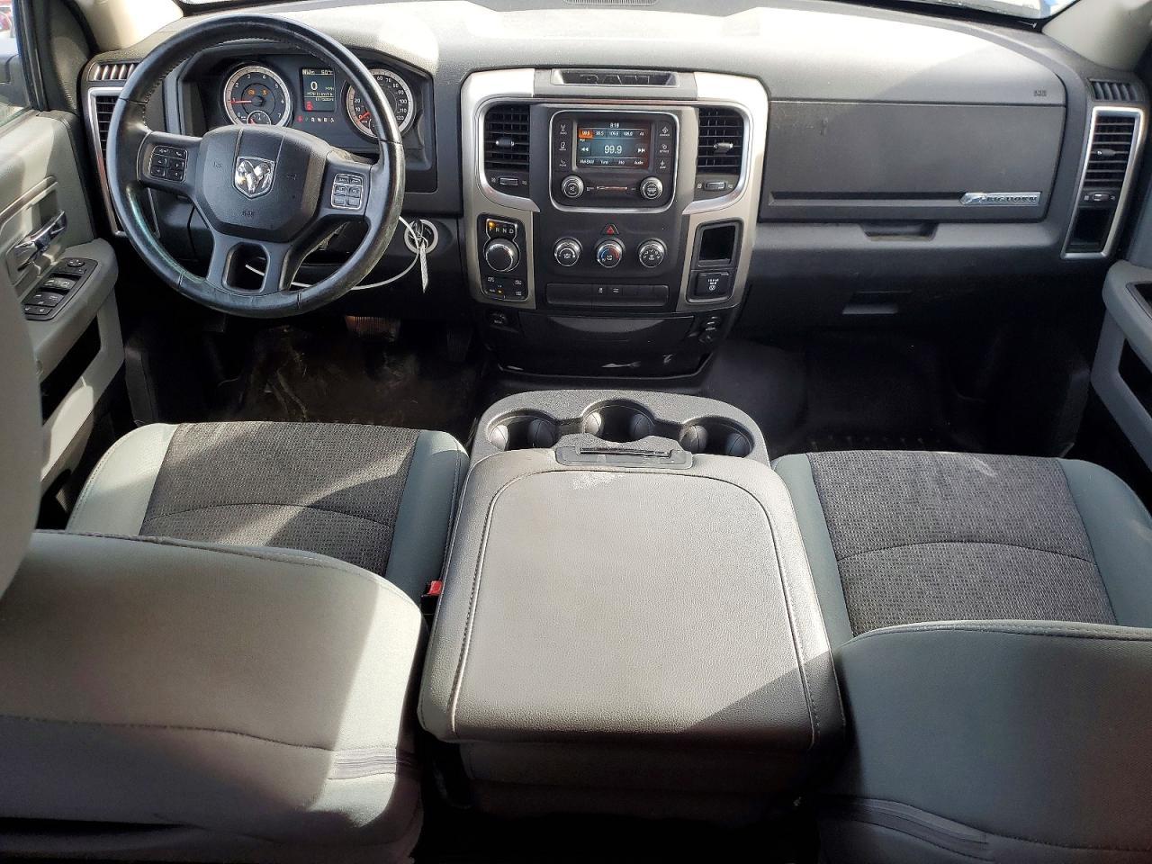 2016 Dodge RAM 1500 SLT