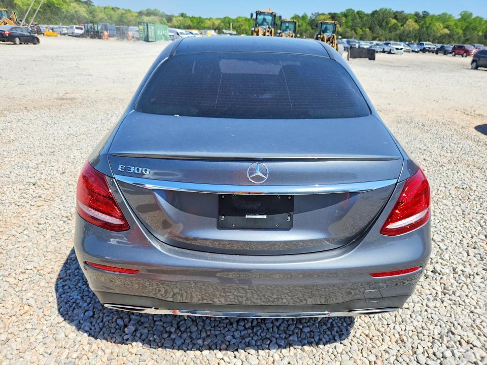 2017 Mercedes-Benz E 300