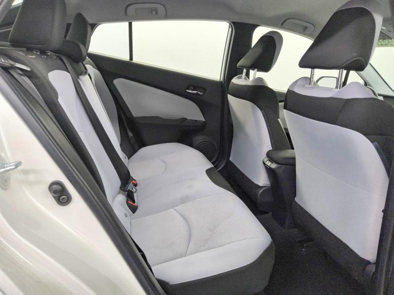 2019 Toyota Prius l eco