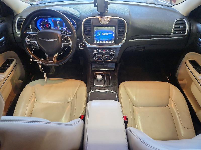 2016 Chrysler 300 Limited