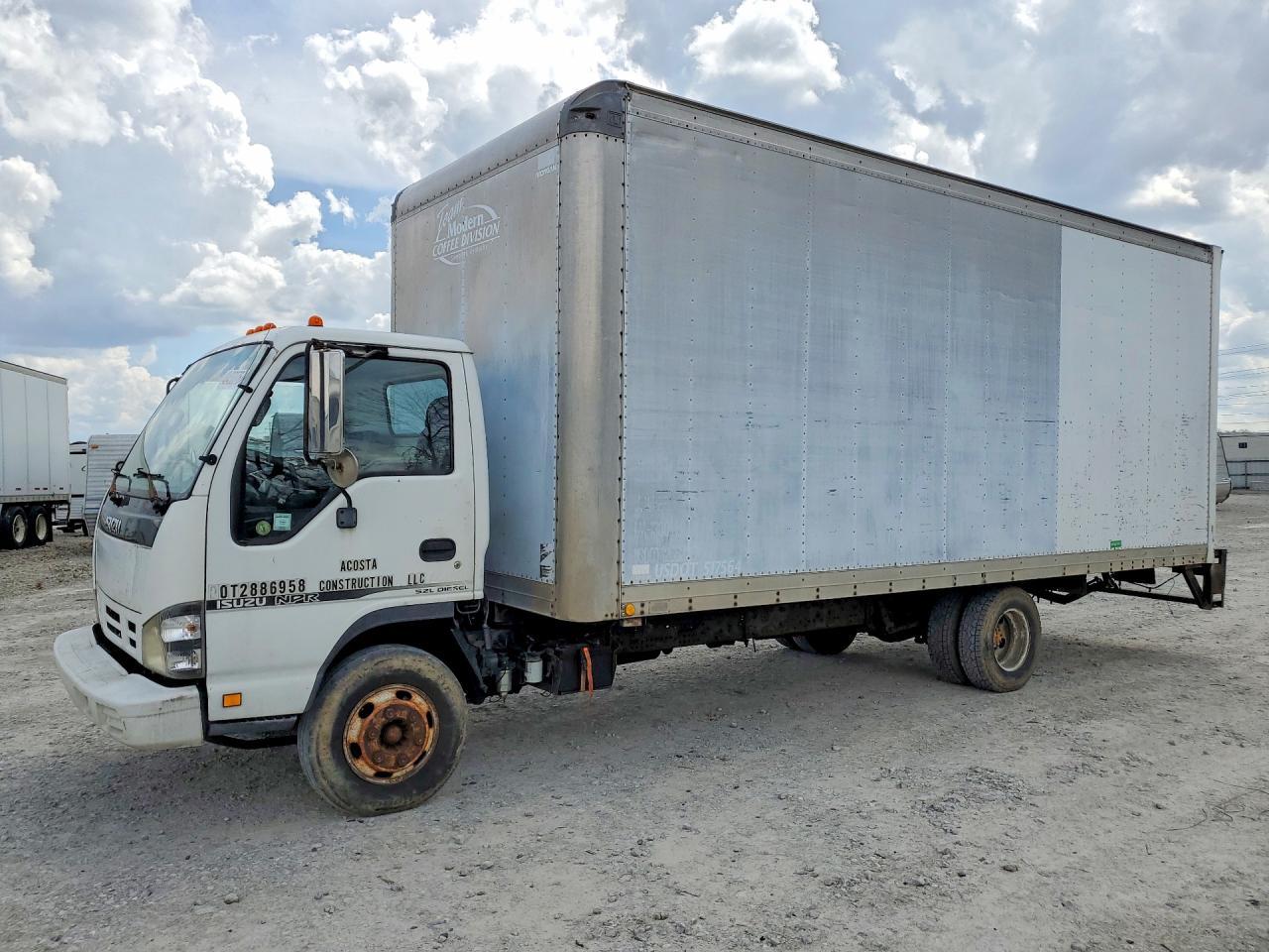 2006 Isuzu NPR BOX Truck
