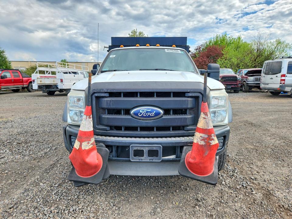 2011 Ford F450 Super Duty Flatbed Truck