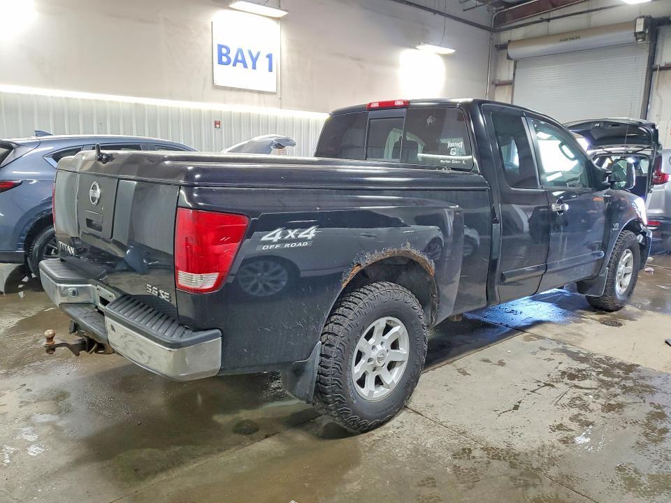 2004 Nissan Titan XE