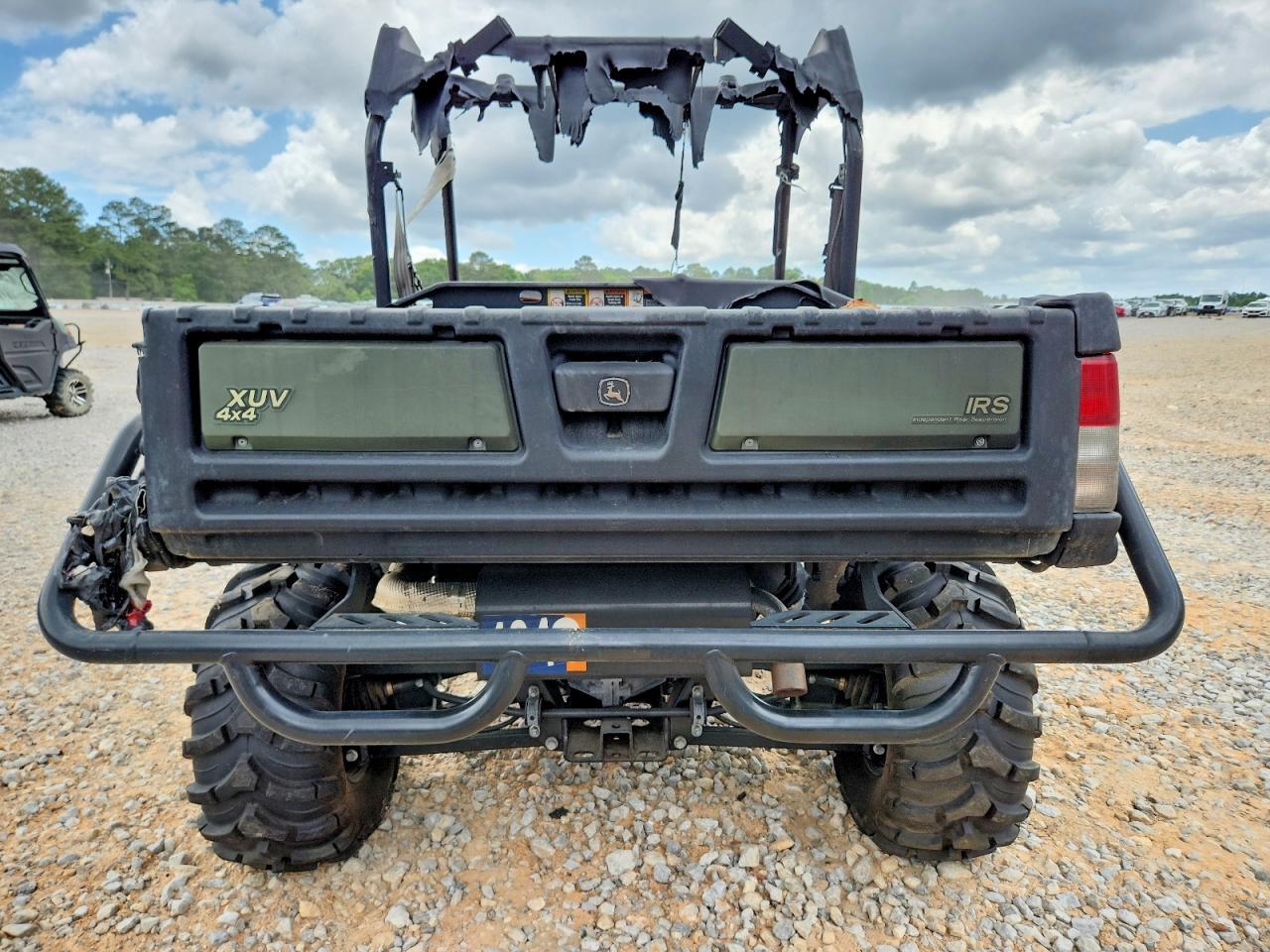 2015 John Deere Gator XUV 825I