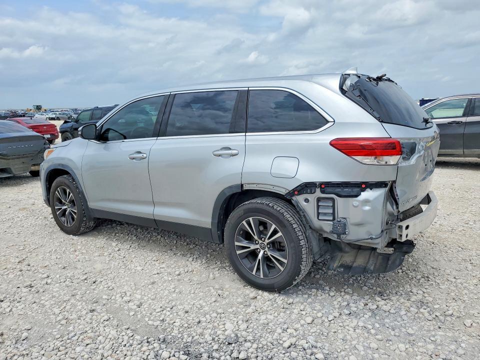 2019 Toyota Highlander le Plus