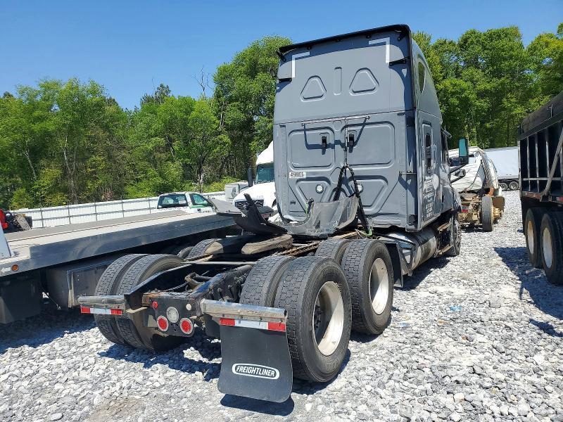 2022 Freigliner 2022 Freightliner Cascadia 126 Semi Truck