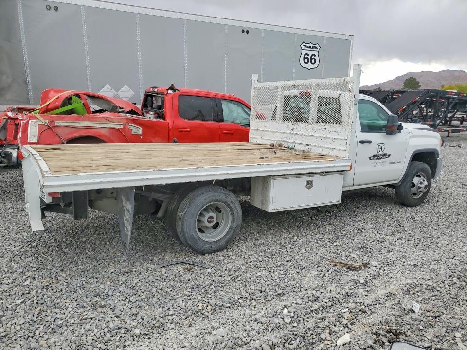 2016 GMC Sierra Flatbed Truck