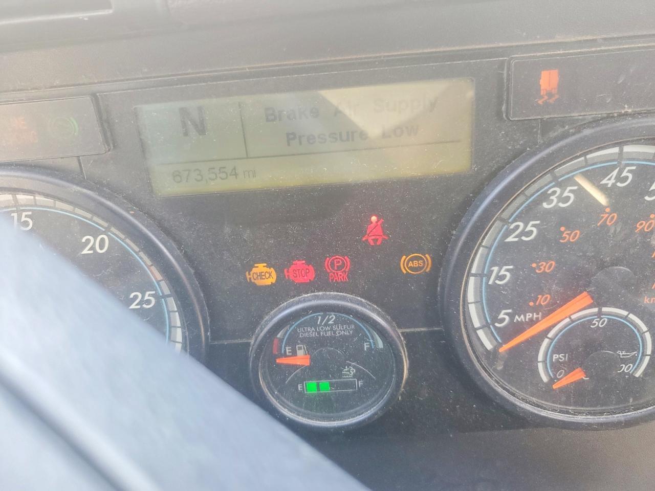 2020 Freigliner 2020 Freightliner Cascadia 125 Semi Truck