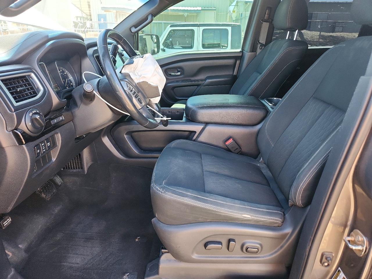 2019 Nissan Titan SV