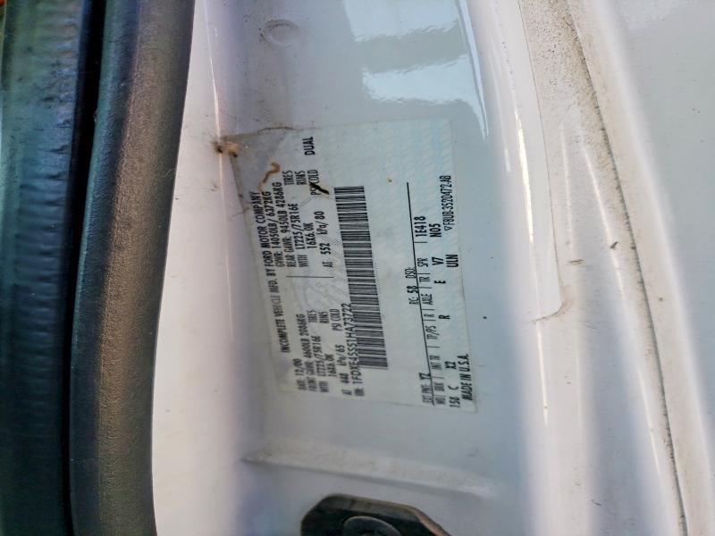 2001 Winnebago Minnie 2529RG