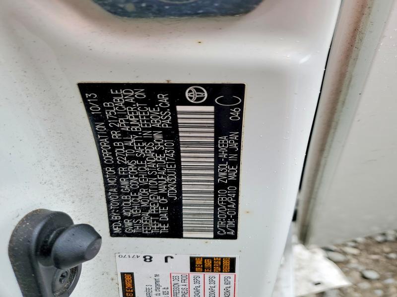 2014 Toyota Prius two