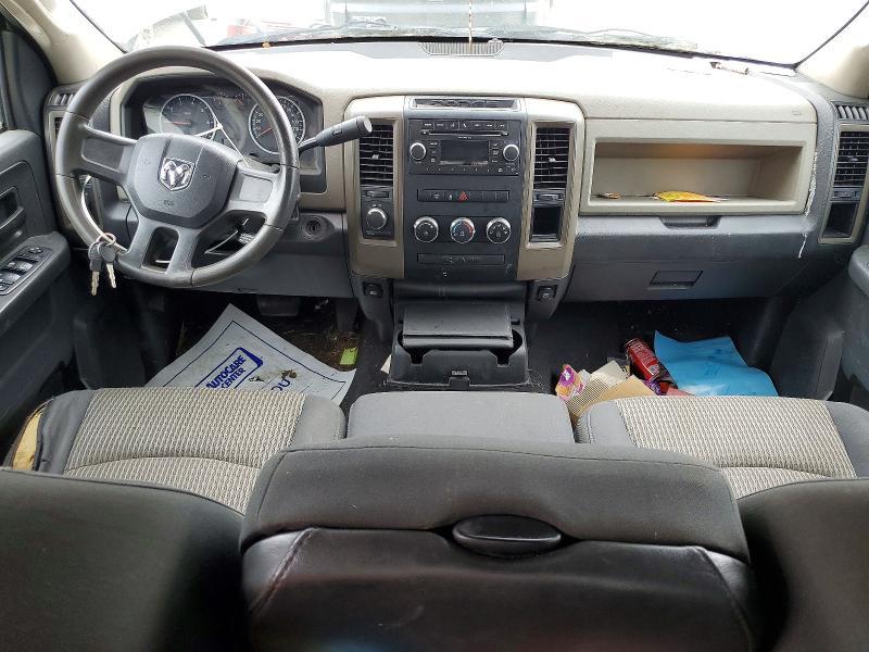 2011 Dodge RAM 1500 Crew Cab (4