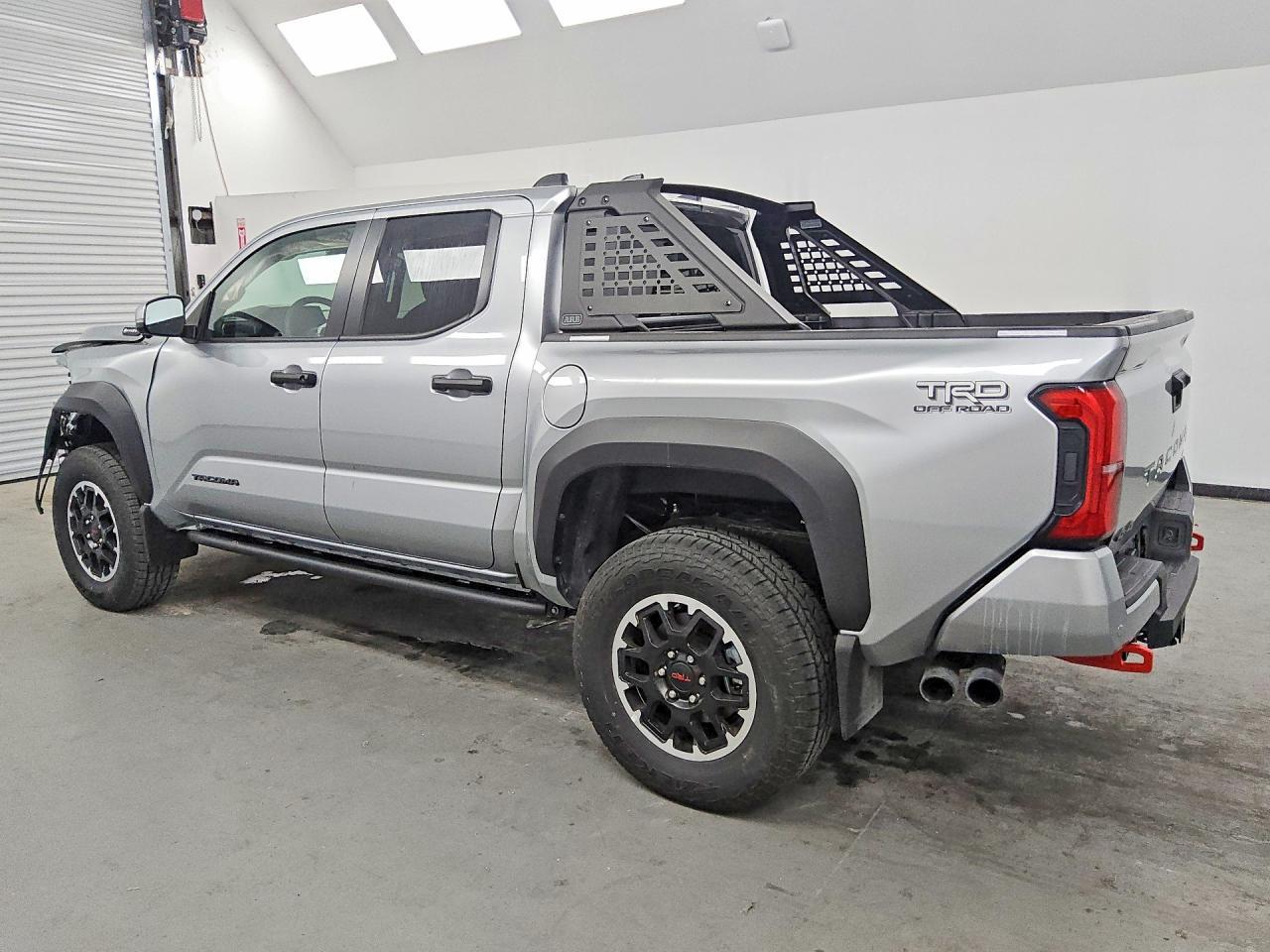 2025 Toyota Tacoma TRD OFF-ROAD HV