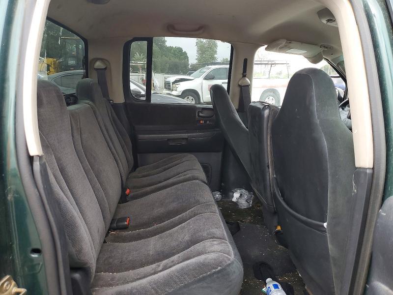 2001 Dodge Dakota Quattro