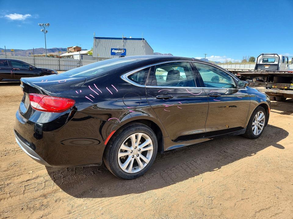 2016 Chrysler 200 Limited