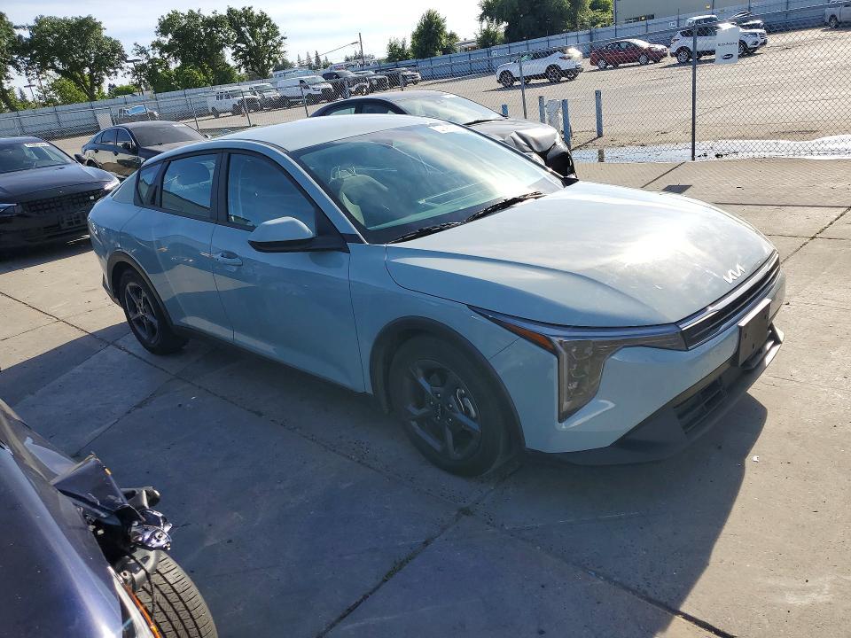 2025 KIA K4 lxs