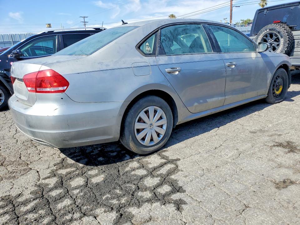 2012 Volkswagen Passat s