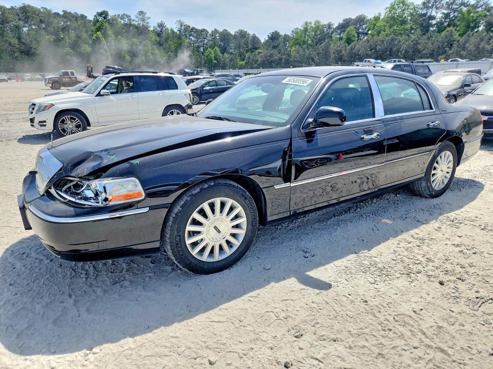 2004 Lincoln Town car Executive