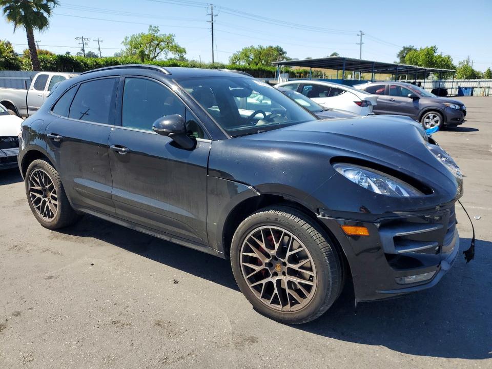 2015 Porsche Macan Turbo